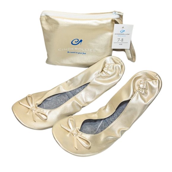 Cinderollies Shoes - Cinderollies NWT Size 7-8 Pearl Ivory Foldable Rollable Ballet Flats